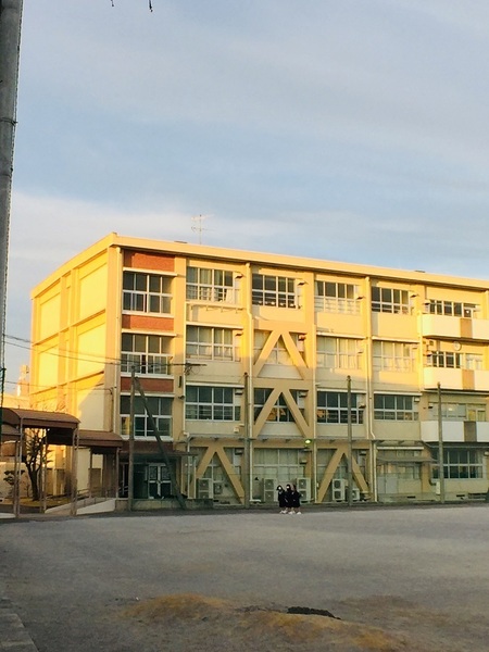 ファーストタウン 第1下奈良 1号棟(岐阜市立精華中学校)