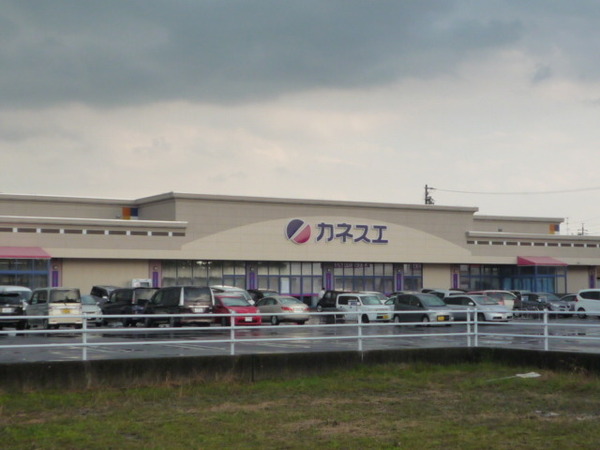 クレイドルガーデン　羽島市竹鼻町蜂尻第1　2号棟(カネスエ竹鼻店)