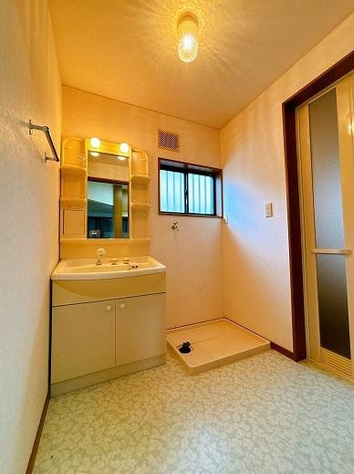 岐阜市芥見南山1丁目の中古一戸建て(洗面台・洗面所)