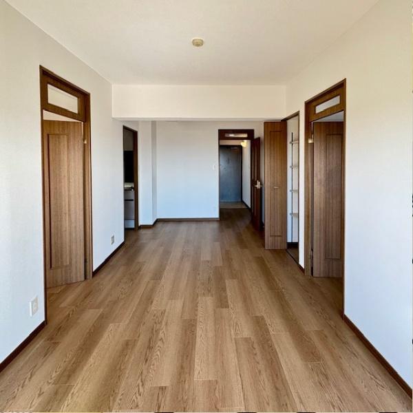 モアグレース茜部(リビング)