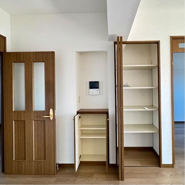 モアグレース茜部(リビング)