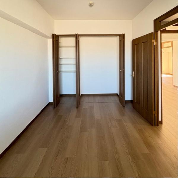 モアグレース茜部(洋室)