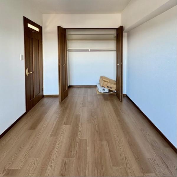 モアグレース茜部(洋室)