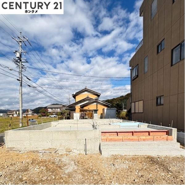 クレイドルガーデン　山県市東深瀬第1　1号棟