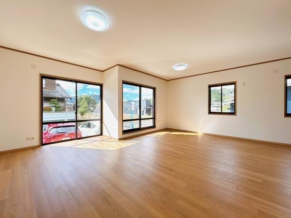 山県市佐賀の中古一戸建て