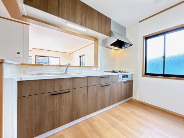 山県市佐賀の中古一戸建て