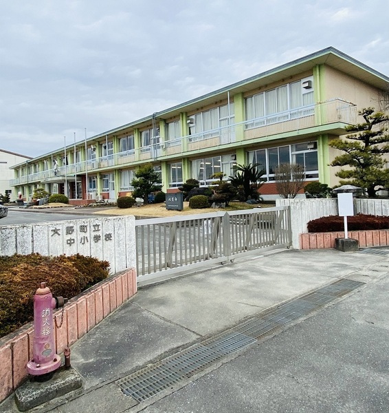 揖斐郡大野町大字中之元の中古一戸建て(大野町立中小学校)