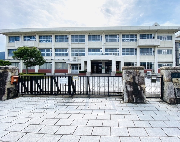 リーブルガーデン　岐阜市第4中川原　2号棟(岐阜市立長良中学校)