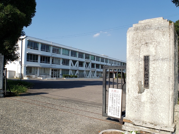 各務原市那加門前町１丁目の中古一戸建て(各務原市立那加中学校)