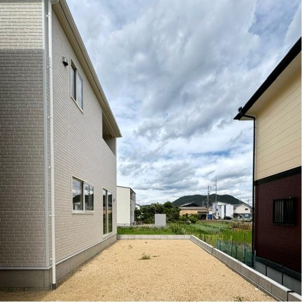 クレイドルガーデン　岐阜市日野南第3　2号棟