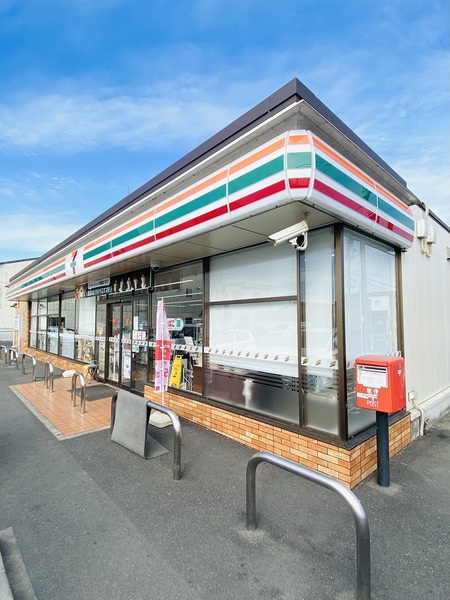 リーブルガーデン　岐阜市東鶉　3号棟(セブンイレブン岐阜東うずら店)