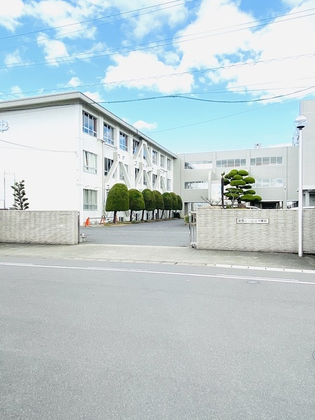 リーブルガーデン　岐南町第1平島　2号棟(岐南町立岐南中学校)
