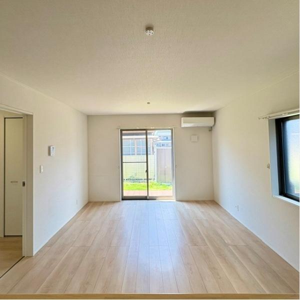 羽島市江吉良町の中古一戸建て