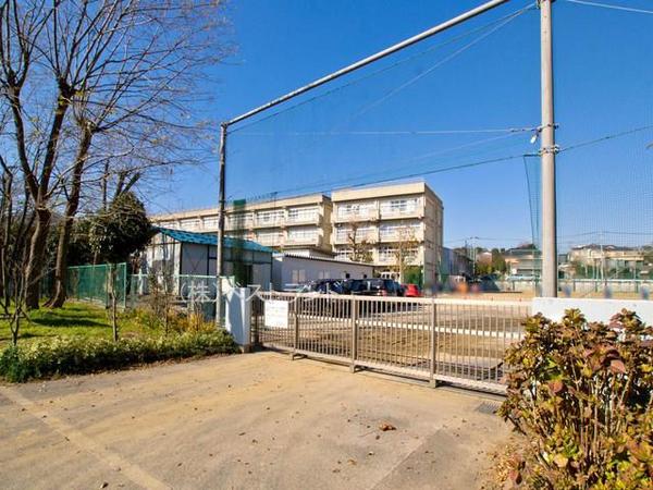 柏市逆井4丁目の中古一戸建て(柏市立逆井中学校)