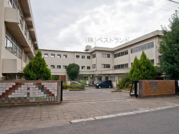 松戸市上本郷の中古一戸建て(松戸市立上本郷小学校)