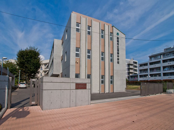 小栗原住宅3号棟(船橋市立葛飾中学校)