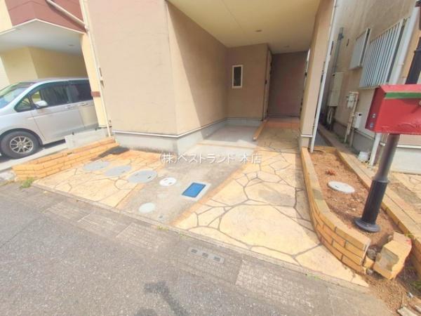 船橋市日の出２丁目の中古一戸建て