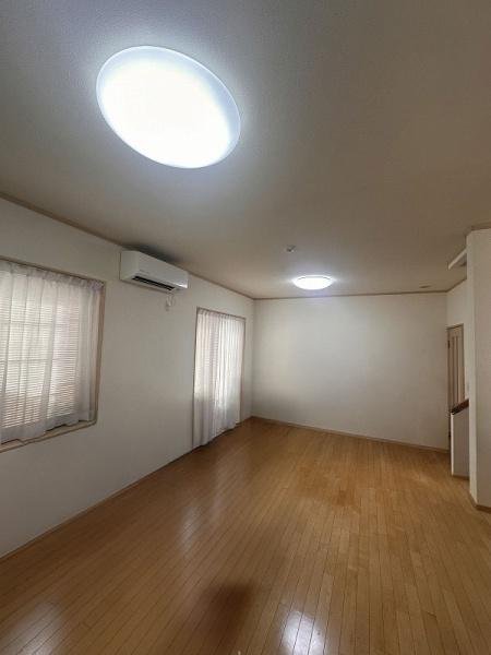柏市逆井２丁目の中古一戸建て