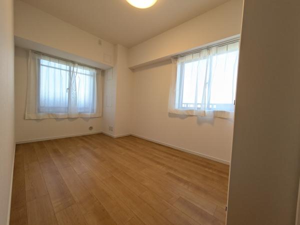 フラージュ八千代(洋室)