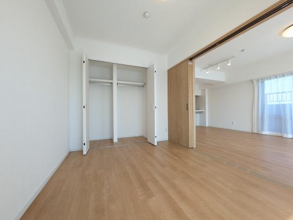 フラージュ八千代(洋室)