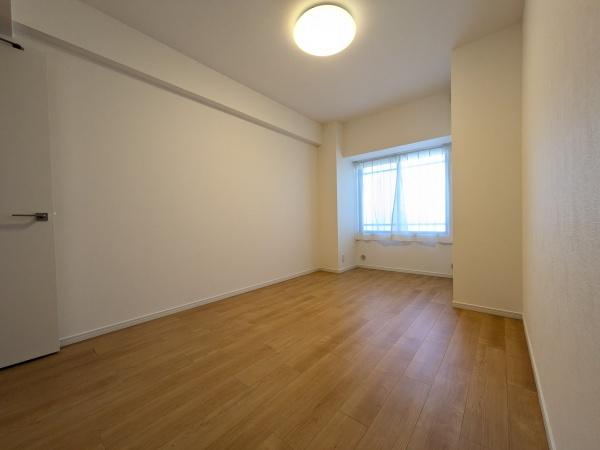 フラージュ八千代(洋室)