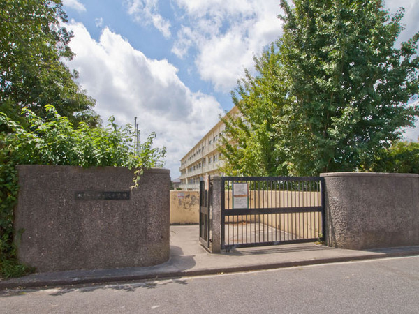 松戸市小金原７丁目の中古一戸建て(松戸市立栗ケ沢中学校)