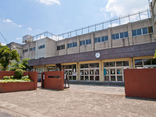 松戸市松飛台の中古一戸建て(松戸市立松飛台第二小学校)