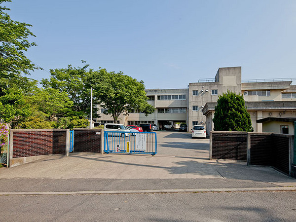 松戸市小金原８丁目の土地(松戸市立貝の花小学校)
