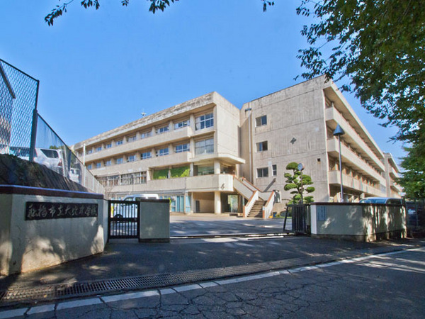 船橋市大穴北３丁目の土地(船橋市立大穴中学校)