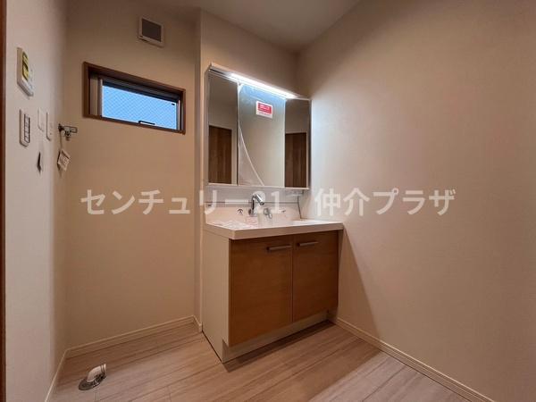 藤沢市鵠沼神明４丁目の中古一戸建て