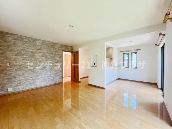 綾瀬市早川城山４丁目中古戸建