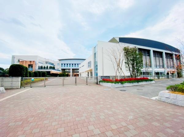 藤沢市亀井野4丁目新築戸建全1棟(藤沢市立六会中学校)