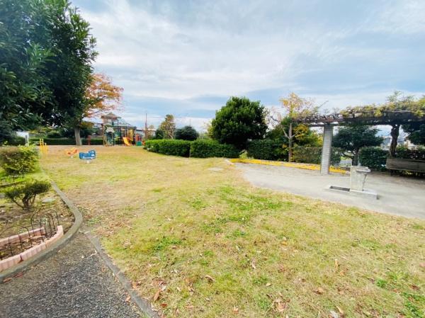 藤沢市石川1丁目の土地(東山田公園)