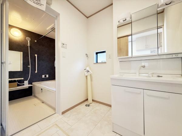 藤沢市本町４丁目新築戸建全１棟