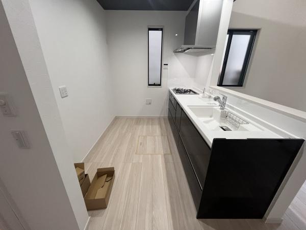 藤沢市本藤沢1丁目新築戸建全1棟