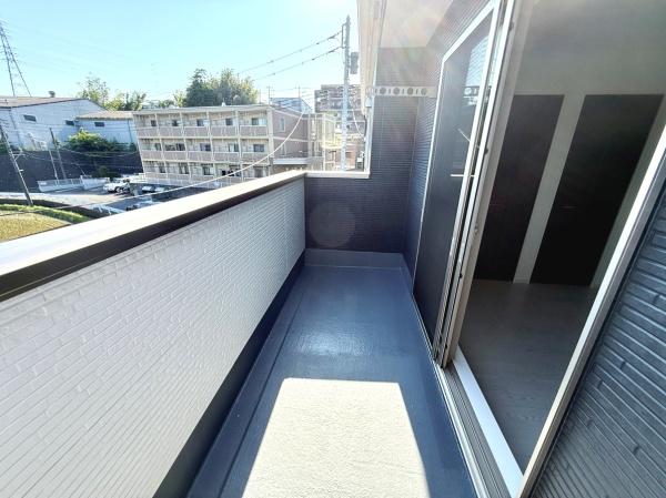 藤沢市石川　新築戸建　全３棟２号棟