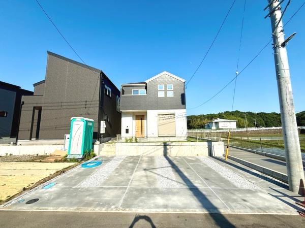 藤沢市石川　新築戸建　全３棟２号棟