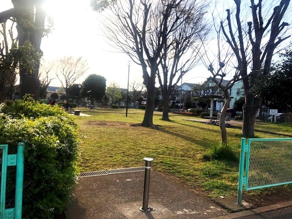 藤沢市亀井野2丁目新築戸建全4棟1号棟(三屋道公園)