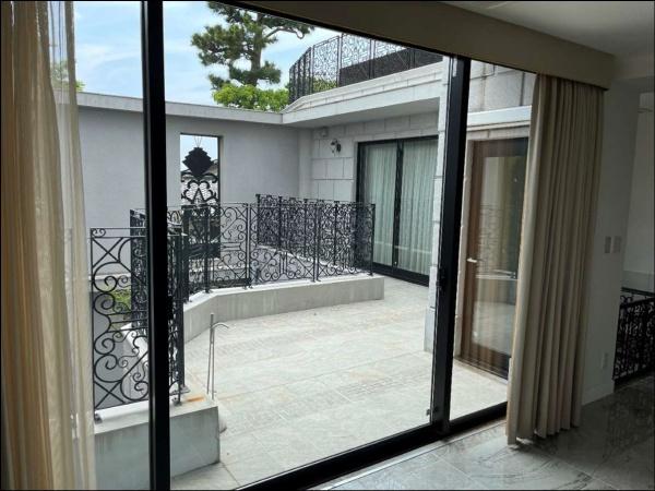 藤沢市鵠沼松が岡１丁目の中古一戸建て