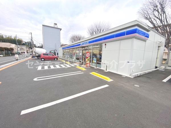 綾瀬市落合南3丁目新築戸建1号棟(ローソン綾瀬上土棚中7丁目店)