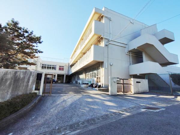 ダイヤモンドヒルズ岡津町(横浜市立岡津中学校)