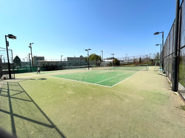 藤沢市遠藤の中古一戸建て(遠藤公園テニスコート)