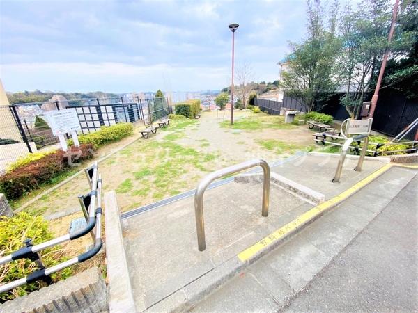 藤沢市本藤沢2丁目の土地(石名坂第二公園)
