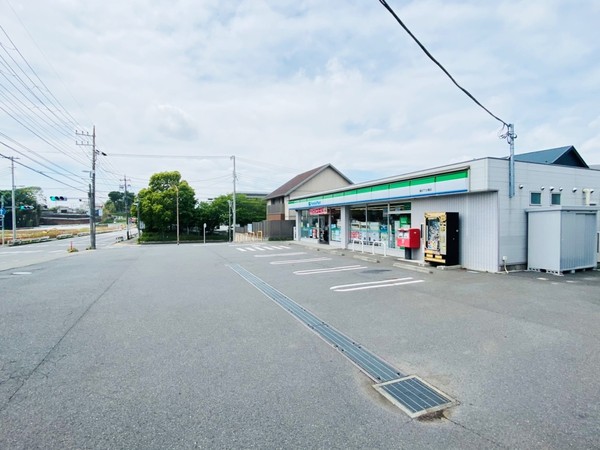 藤沢市長後の土地(ファミリーマート藤沢下土棚店)