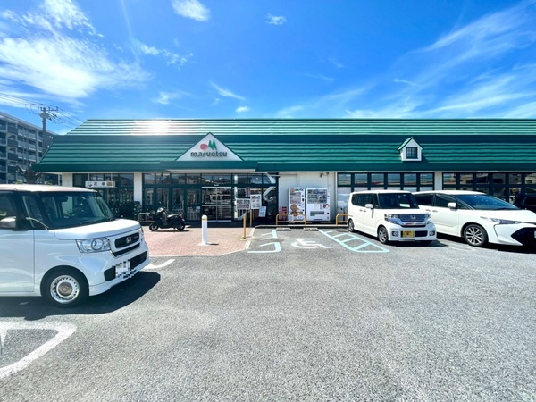 綾瀬市上土棚南1丁目新築全2棟1号棟(マルエツ綾瀬店)