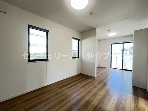 綾瀬市深谷上５丁目の中古一戸建て