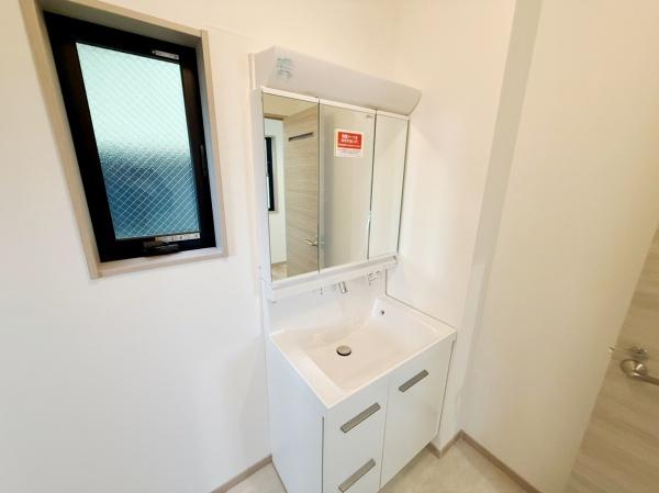 綾瀬市寺尾西2丁目新築全１棟