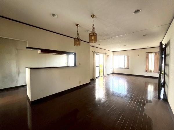 藤沢市本鵠沼２丁目の中古一戸建て