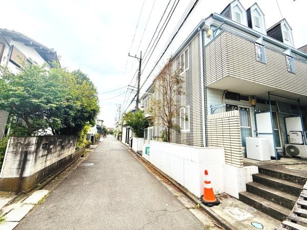 ウッドコーポ(前面道路含む現地写真)