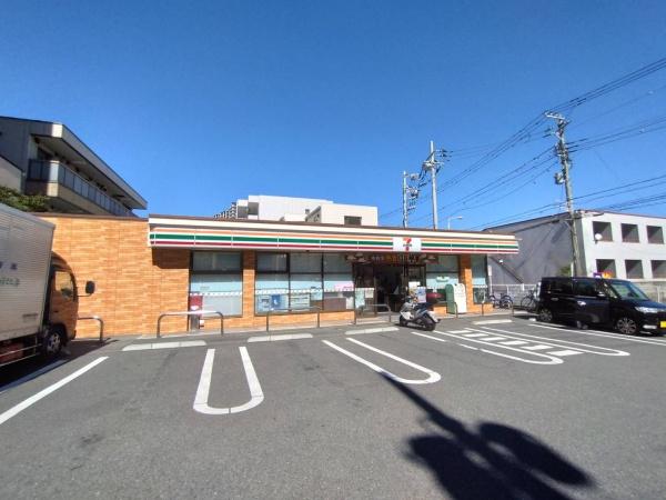 藤沢藤が岡ハウス(セブンイレブン藤沢朝日町店)